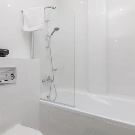 Appartement Mokotowska Comfortable By Bookinghost